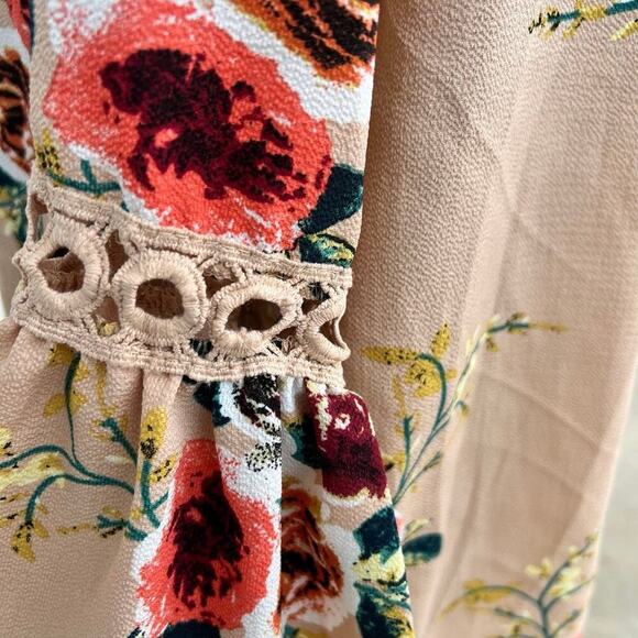 Women’s size M sheer cardigan - Picture 10 of 12